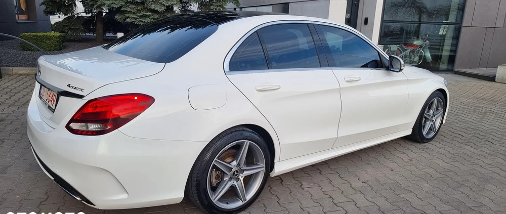 Mercedes-Benz Klasa C cena 99900 przebieg: 133580, rok produkcji 2017 z Toruń małe 407